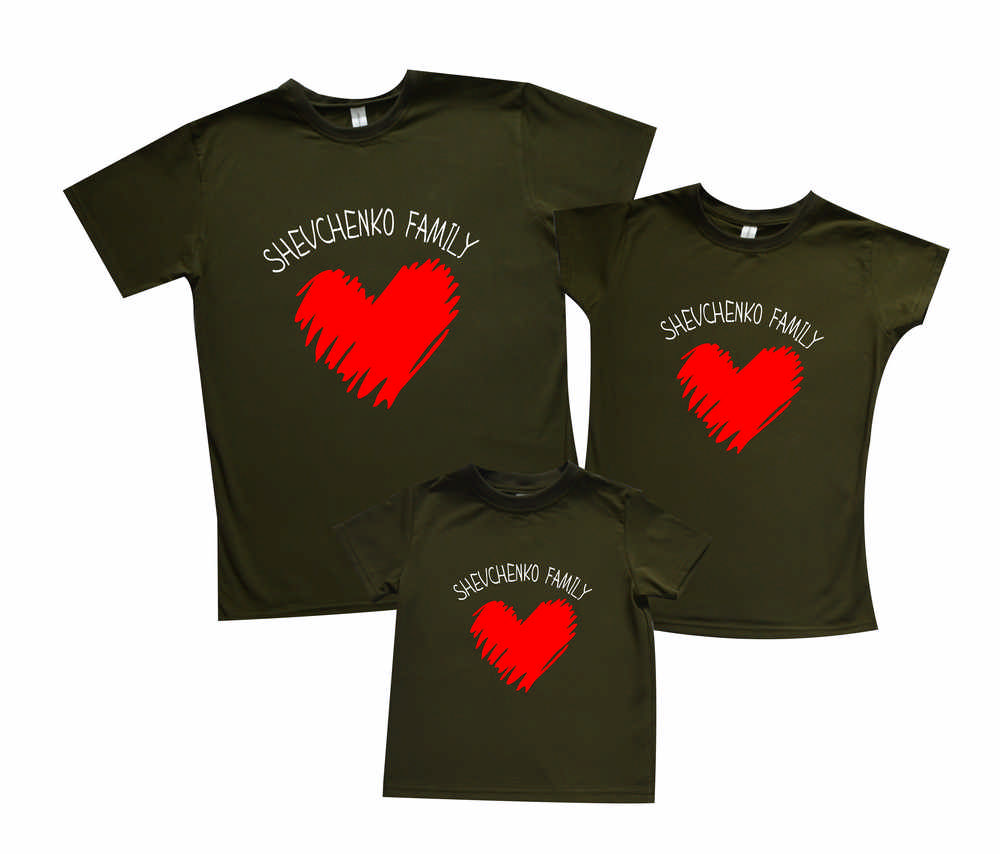 Комплект семейных футболок "Family сердце рисованое" от магазина Спиногрыз