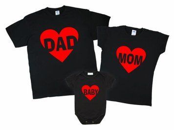 Комплект сімейних футболок з боді "Dad Mom baby в сердечках" 54691 фото